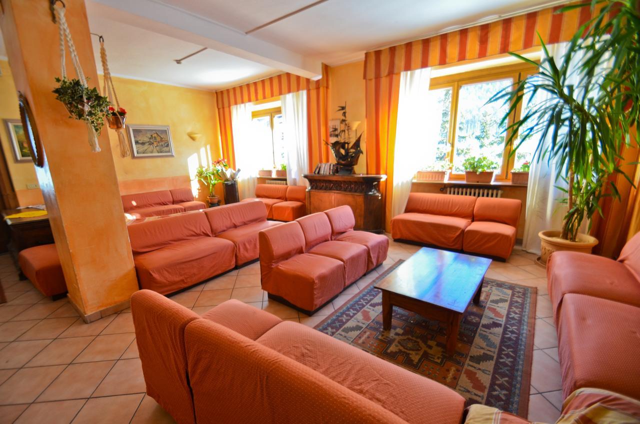 Hotel Miramonti Claviere Exterior foto